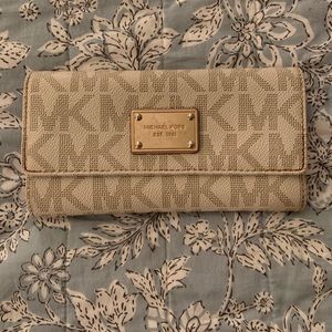 MK wallet
